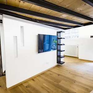  Apartment Loft La Sedia Rossa - Centro Storico Italy