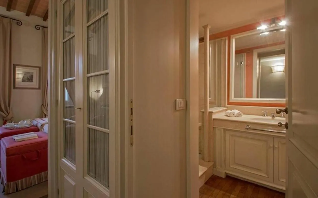 Signorelli Halldis Apartment Florence